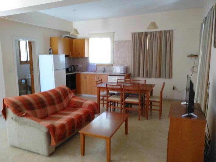 Location de vacances pour 4 personnes, avec piscine ainsi que jardin et vue dans Πισσούρι - 3