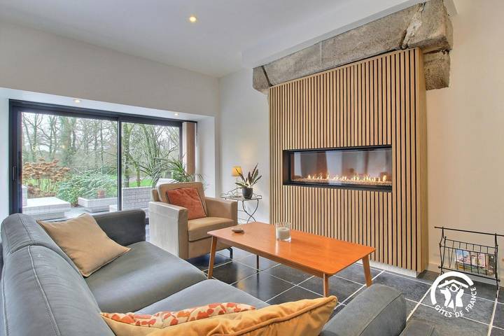 Gîte pour 4 personnes, avec piscine ainsi que terrasse et jardin à La Vraie-Croix - 2