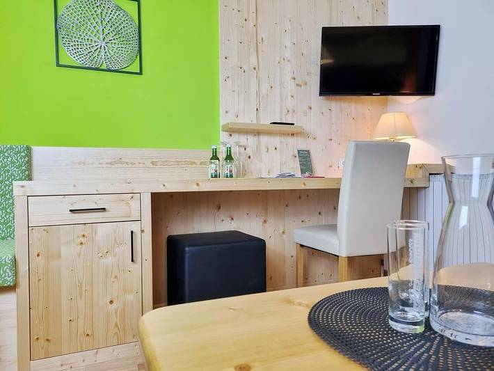Café-Pension Kristall - Wohlfühlzimmer Waldblick in Hirschenwies, Moorbad Harbach