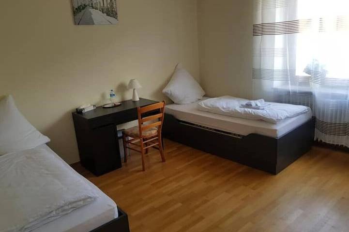 Ferienwohnung für 9 Personen, mit Whirlpool und Balkon