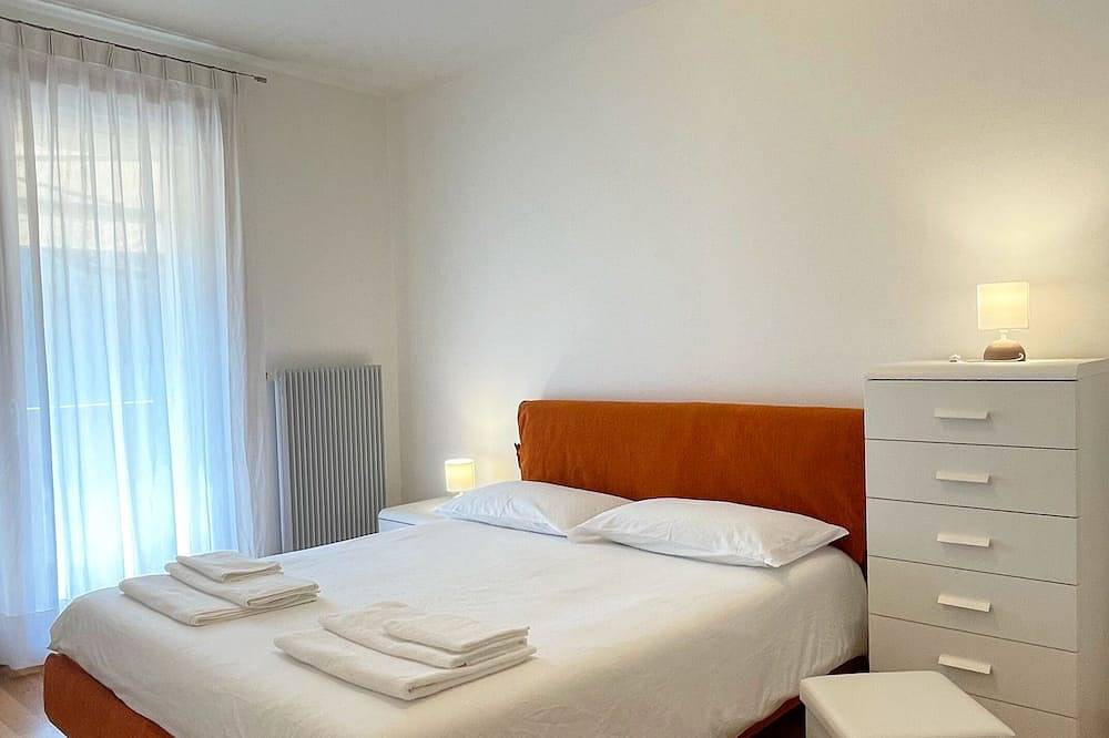 Entire apartment, Oasis of Light, 10 minutes from the Prosecco Hills in Conegliano, Treviso Province