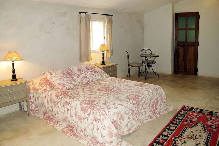 Les Puits Neufs in Cavaillon, Parque natural regional del Luberon