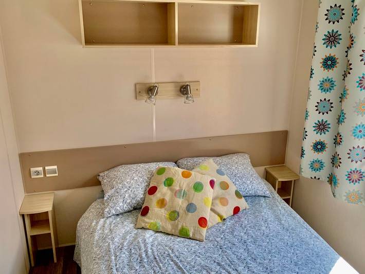 Mobil home pour 4 personnes, avec piscine et terrasse à Méolans-Revel - 3