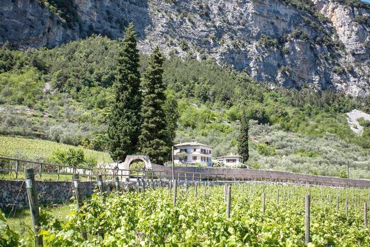 B&b voor 3 personen, with uitzicht and zwembad as well as tuin in Dro