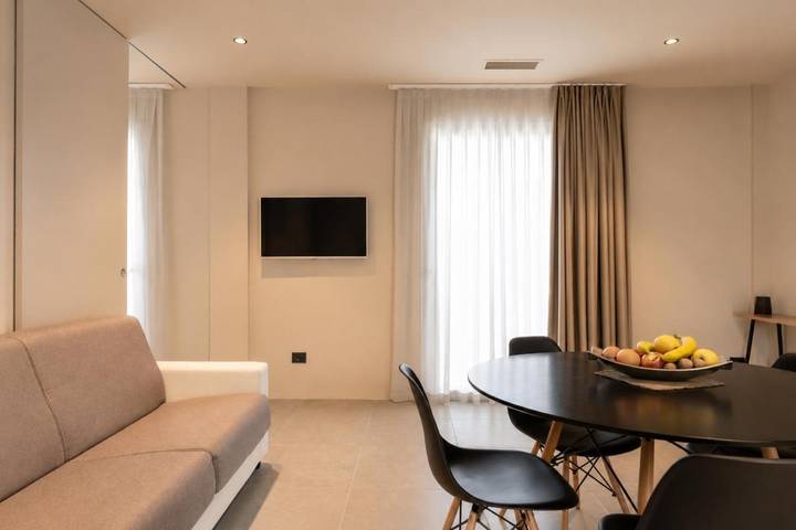 Appart’hôtel pour 2 personnes, avec Balcon et Jardin