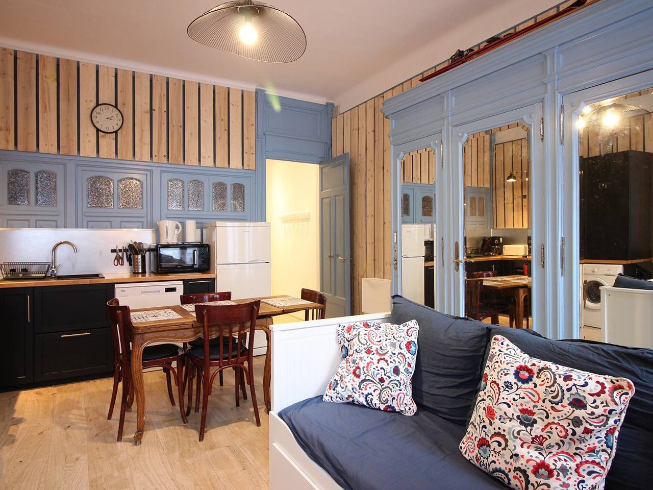 Entire apartment, Pleasant T2 in Mont-Dore with Wifi in Mont-Dore, Volcans d'Auvergne Regional Nature Park