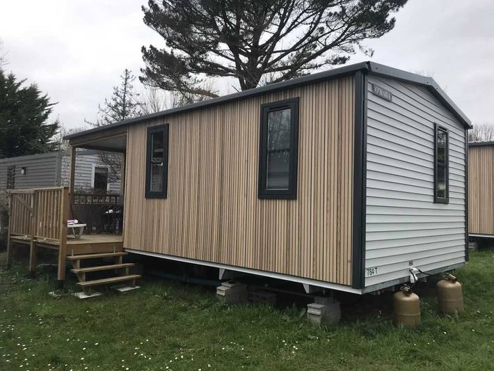 Camping pour 4 personnes, avec bassin pour enfant à Névez