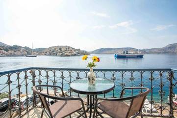 Location de vacances pour 6 personnes, avec vue et jardin dans Symi