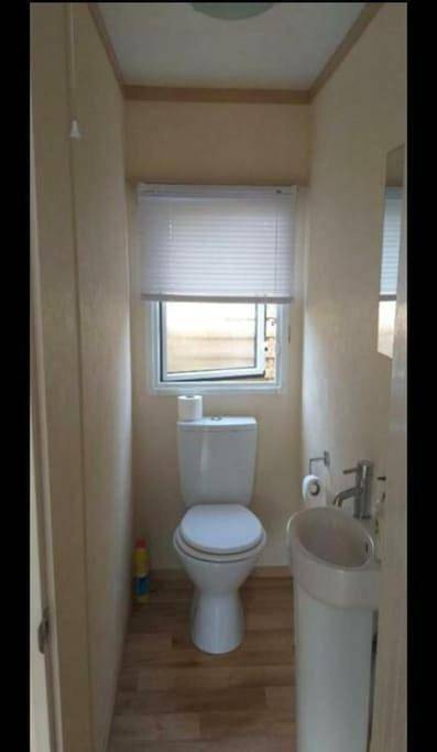 Gîte pour 4 personnes, avec bassin pour enfant et terrasse ainsi que piscine et jardin à Eersel - 2