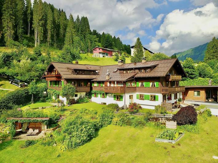 Ferienhaus für 4 Personen, mit Garten und Balkon, mit Haustier im Kleinwalsertal
