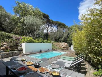 Villa pour 6 personnes, avec piscine et terrasse ainsi que jardin et vue à Bastia