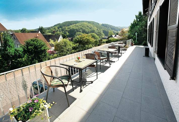 Hotel für 2 Personen, mit Terrasse und Garten sowie Sauna in Morsbach - 3