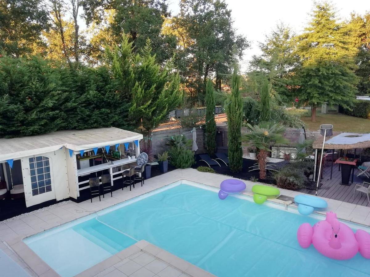 Chambres d'Hôtes Villa Aquitaine in Bretagne-de-Marsan, Landes