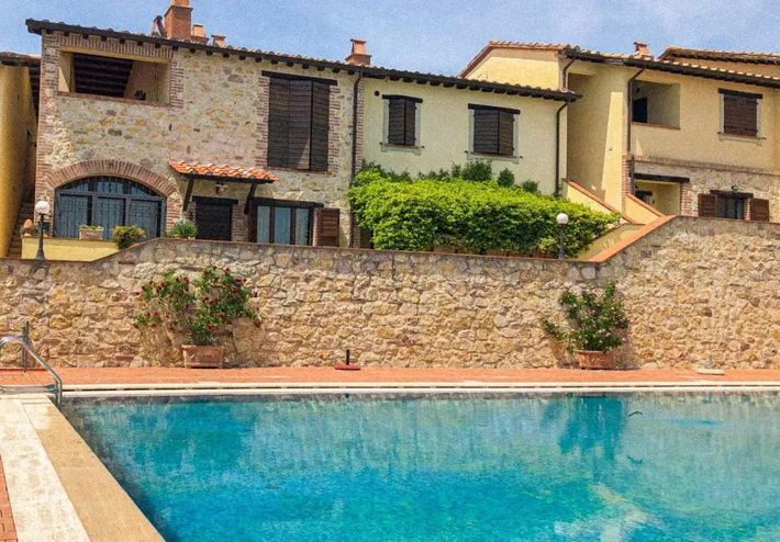 Appartamento vacanze per 4 persone, con piscina e giardino nonché panorama, adatto a famiglie con bambini - 1