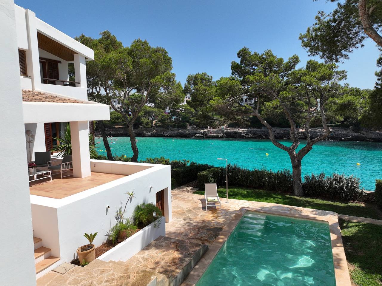 'Villa Sa Pau' com vista mar, piscina, Wi-Fi e aceita animais de estimação in Cala d'Or, Santanyí