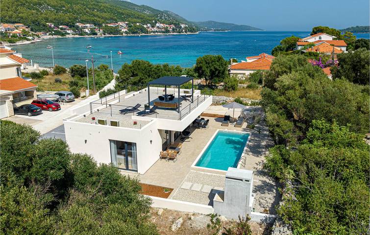 Ferienhaus für 6 Personen, mit Pool und Terrasse sowie Garten - 1