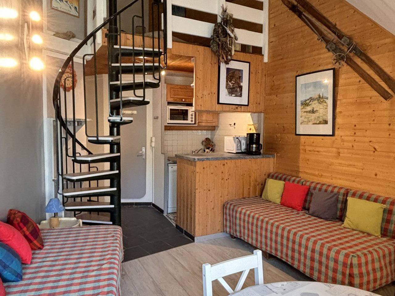 Gehele studio, Comfortable Duplex Studio for 4, Avoriaz in Morzine, Les Portes du Soleil