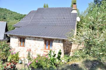 Gîte pour 4 personnes, avec piscine à Cublac