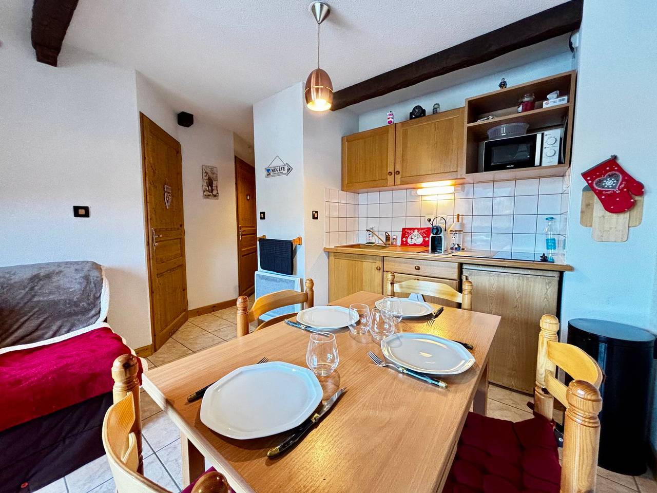 Ganze Wohnung, Apartment für 4, direkt an den Evettes-Pisten in Flumet, Albertville und Umgebung