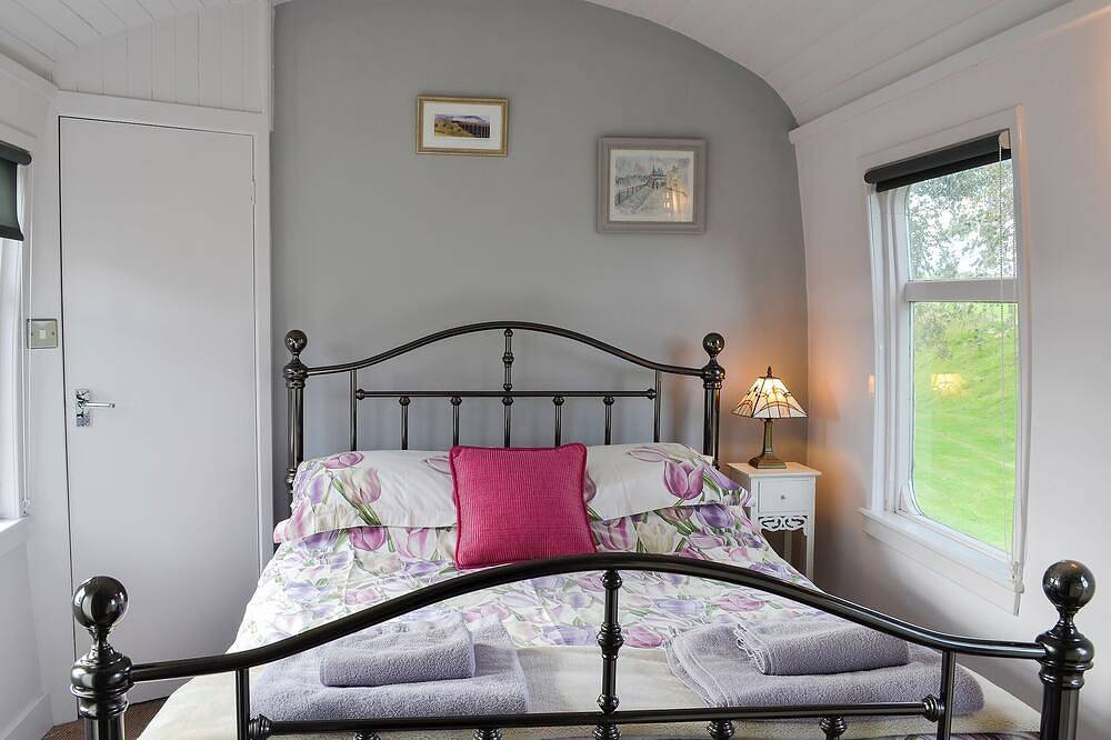 3 Schlafzimmer Unterkunft in Bridge of Dee, near Castle Douglas in Dumfries und Galloway