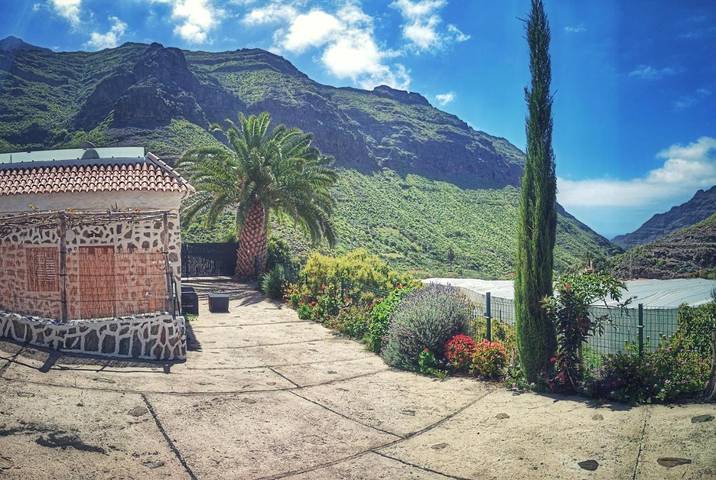 Casa rural para 4 personas, con jardín y vistas en La Aldea de San Nicolás
