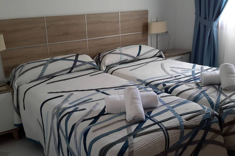 Inviting, bright 2-Bedroom El Rancho villa in prestigious La Manga Club Resort in La Manga Club, Cartagena