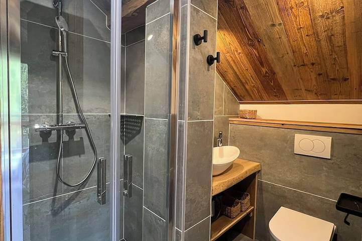 Le Refuge du Grand-père spa/sauna in Taninges, Region Bonneville