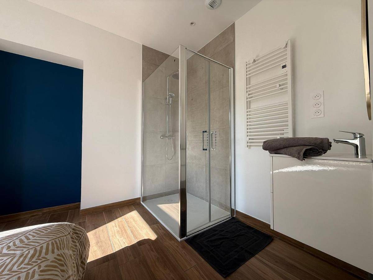 Appartement entier, One-Bedroom Apartment in Golbey, Région d'Épinal