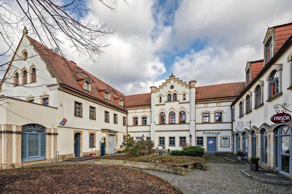 Ganze Wohnung, Cosel Palais Appartement in Laubegast, Dresden