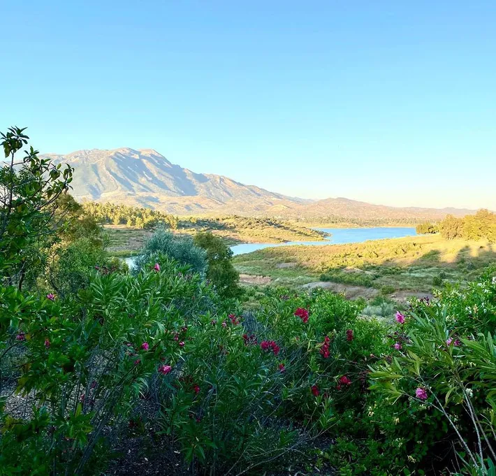 Casa de vacaciones para 3 personas, con piscina y vistas además de vistas al lago y jardín, Se admiten mascotas - 1
