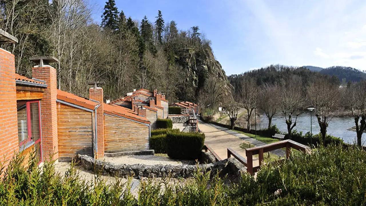 Appartement de vacances entier, Appartement de vacances pour 3 personnes avec jardin in Vorey, Haute-Loire