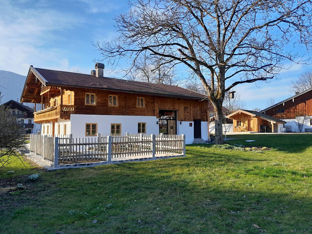 Geigelstein Chalets - Ferienhaus Geigelstein, 2 - 8 Personen, Wohnzimmer, 4 Schlafzimmer mit Dusche/Wc, Küche, Wlan in Unterwössen, Bayerische Alpen