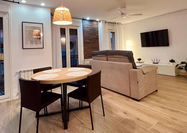 Apartamento de vacaciones para 8 personas, con balcón y vistas - 1