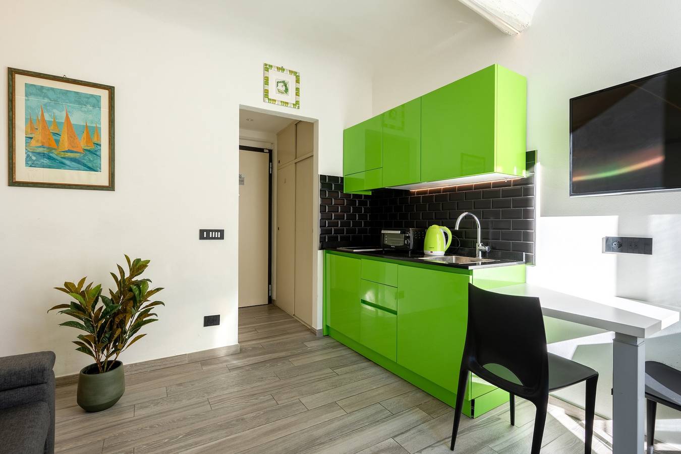 Ferienwohnung 'La Casetta Verde mit Meerblick' mit Wlan und Klimaanlage in Porto Maurizio, Imperia