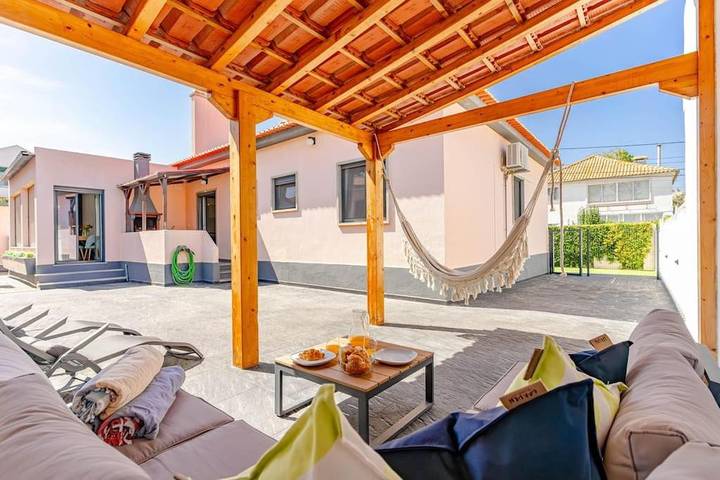 Casa rural para 9 personas, con Terraza en Costa da Caparica