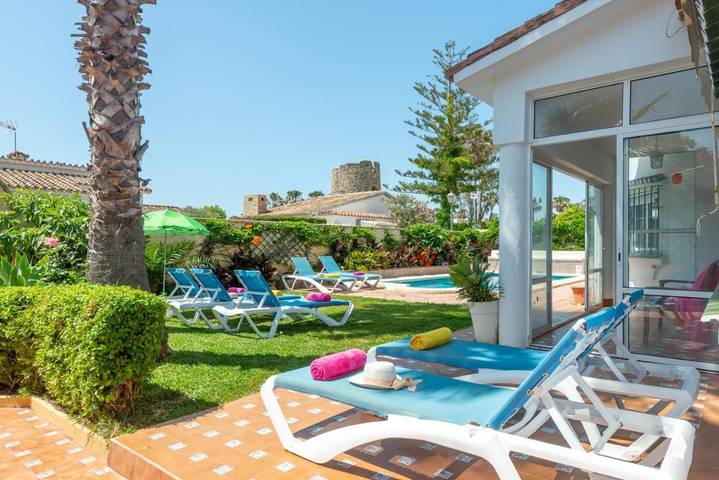 Finca für 7 Personen, mit Pool und Ausblick sowie Garten in Estepona - 2
