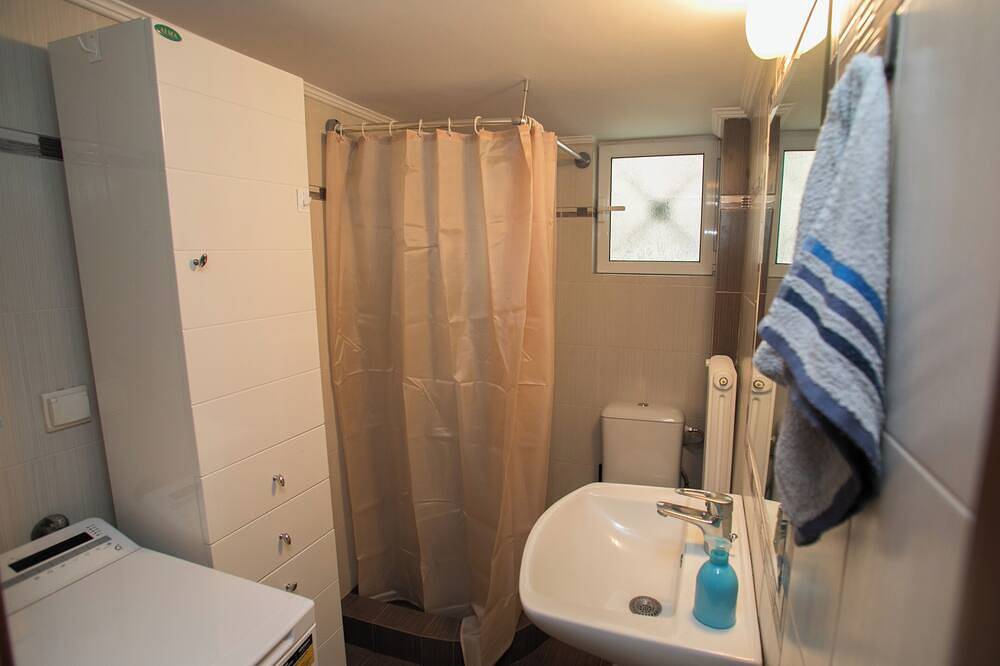 Entire apartment, Athenian Riviera Apartment in Athens, South section of Athens