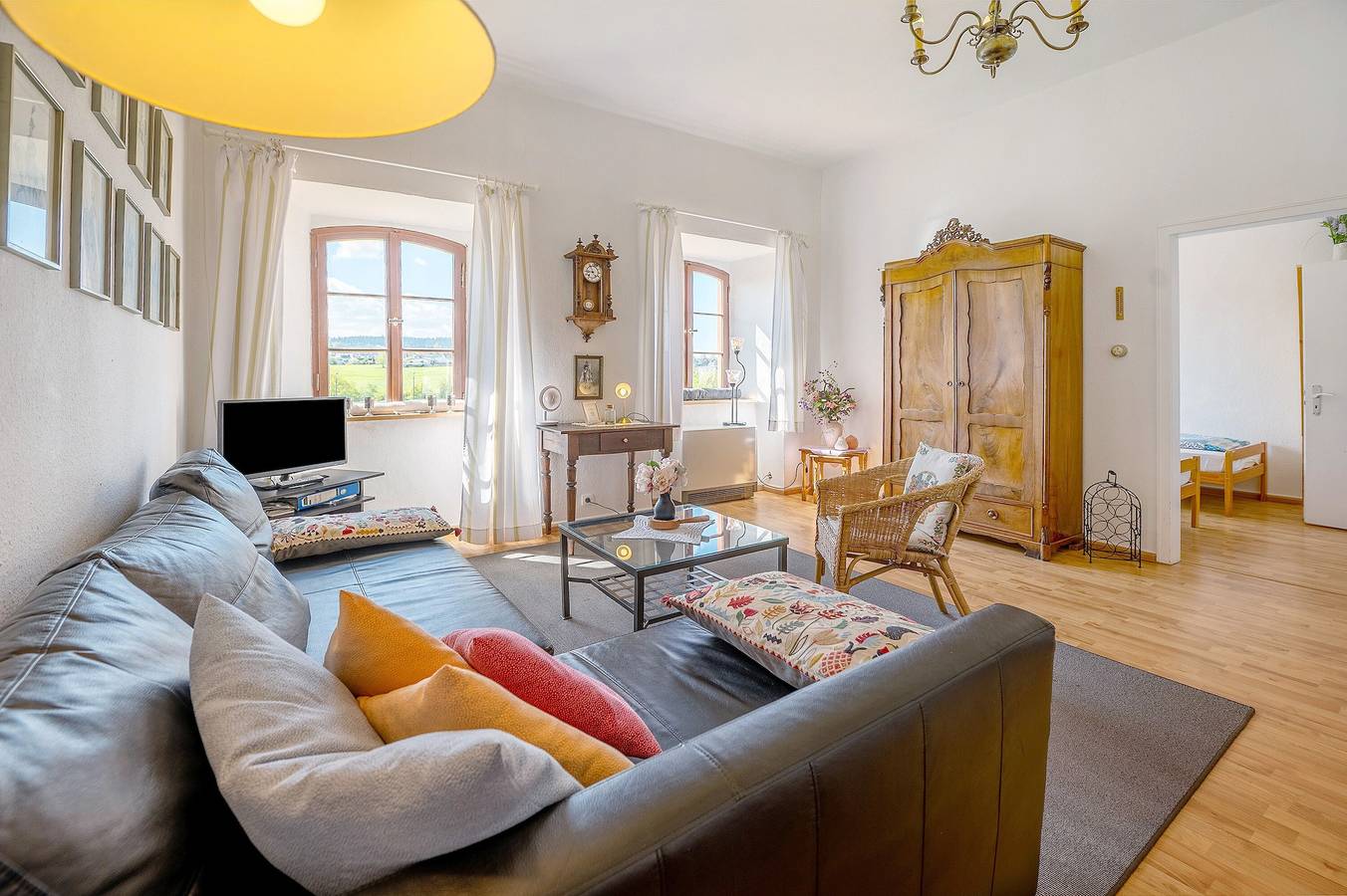 Ganze Wohnung, Ferienwohnung 'Kapelle - Urlaub Auf Dem Weingut' mit Bergblick, Gemeinschaftsterrasse und Wlan in Maring-Noviand, Bernkastel-Kues & Umgebung