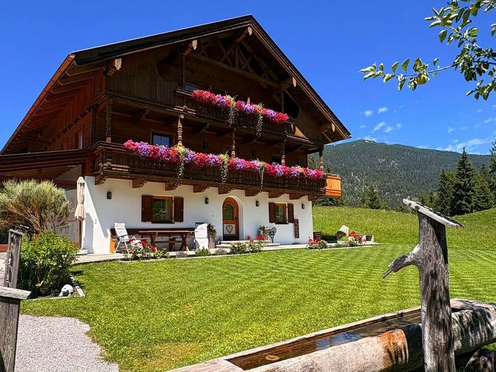 Ferienwohnung für 4 Personen, mit Balkon und Garten in Steinberg am Rofan