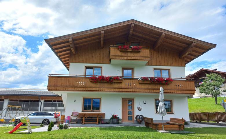 Bauernhof für 6 Personen, mit Balkon, kinderfreundlich in Saalbach-Hinterglemm