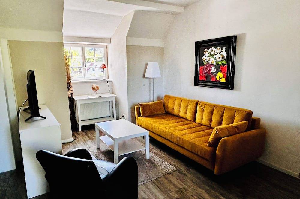Ganze Wohnung, Logis Theodor im Landhaus Labes in Stechlinsee, Stechlin