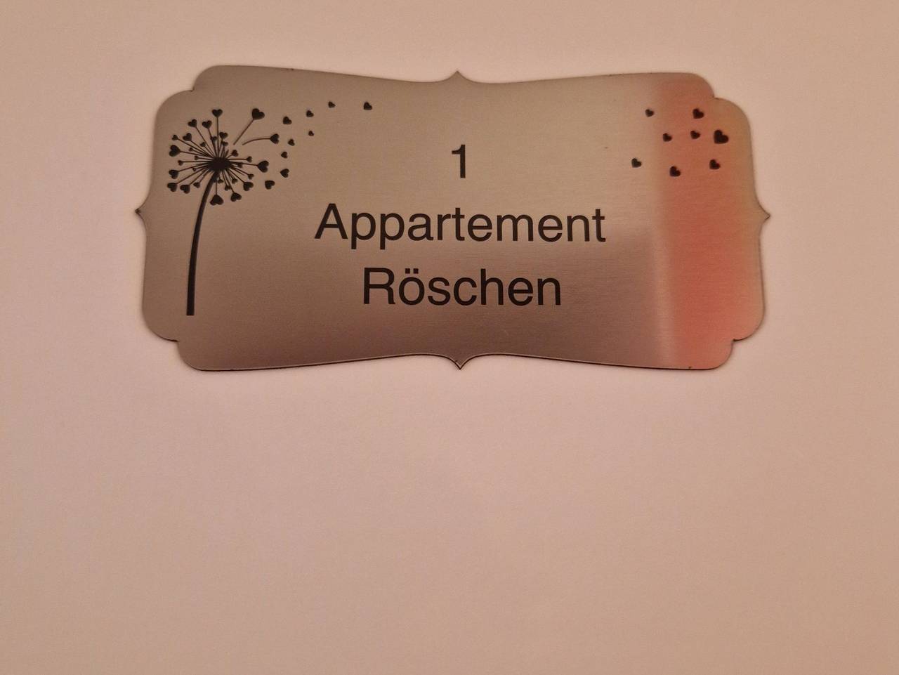 Ganze Ferienwohnung, Onkmangani Appartmenthaus Oelschläger Annett - Appartement Röschen in Tollensesee, Burg Stargard