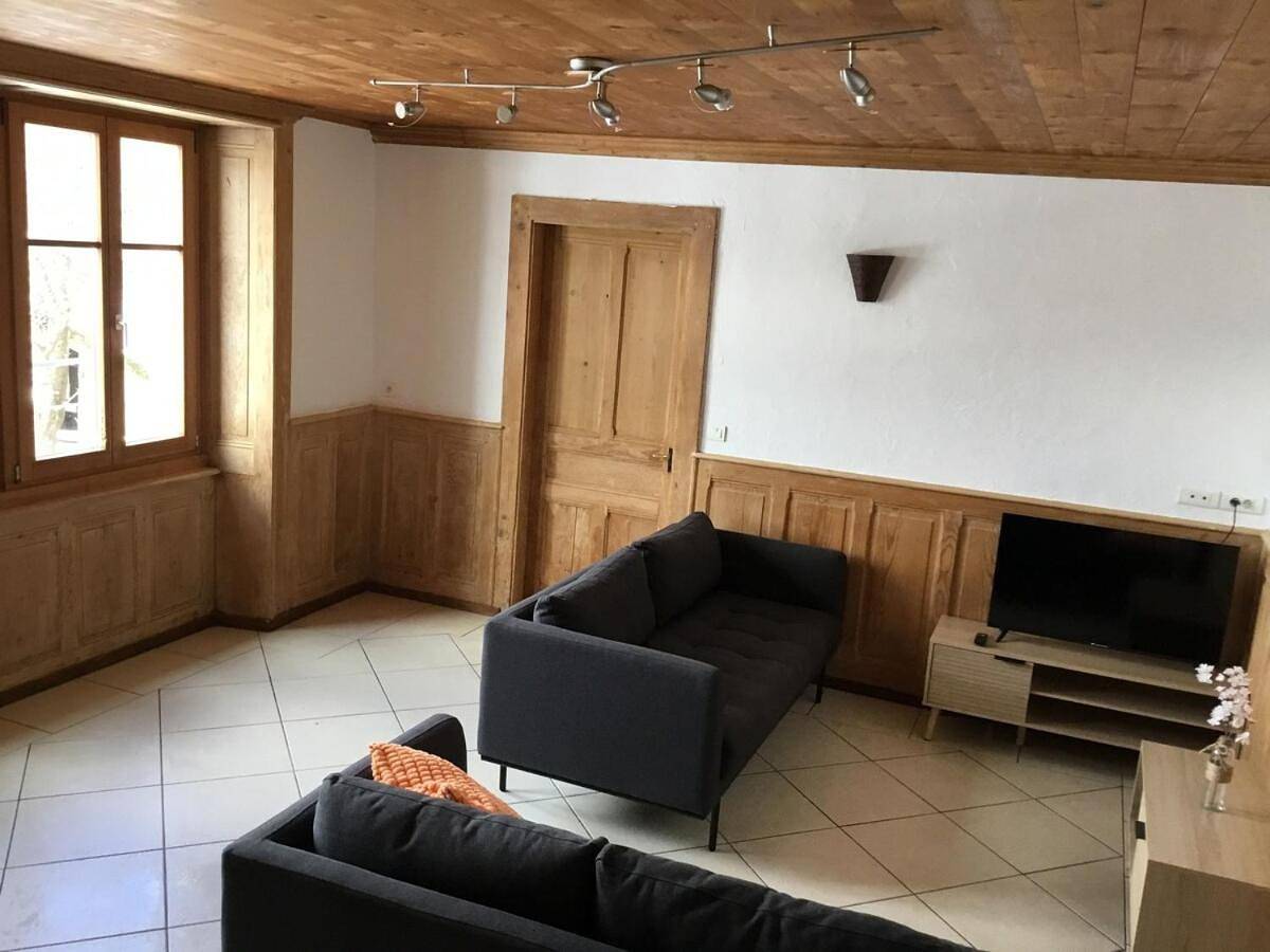 Appartement entier, Appartement à la ferme 2 chambres 5 personnes in Val de Morteau, Jura Francais