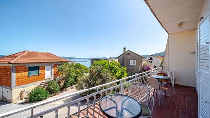 Cottage pour 5 personnes, avec vue à Drače