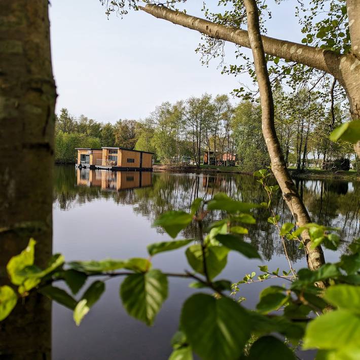 Ferienhaus für 6 Personen, mit Balkon und Terrasse sowie Seeblick im Emsland - 2