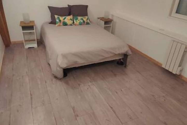 Gîte pour 4 personnes, avec balcon dans Chauffailles - 2