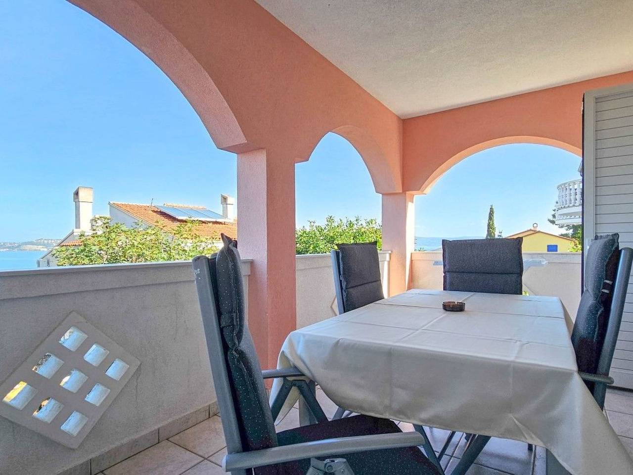 Ganze Wohnung, Apartment für 2 Personen mit Meerblick in Crveni Vrh, Umag und Umgebung