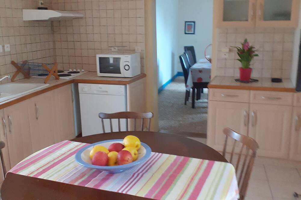 Les Sapins (6 pers.)charm, authenticity. in Thenon, Périgord Noir