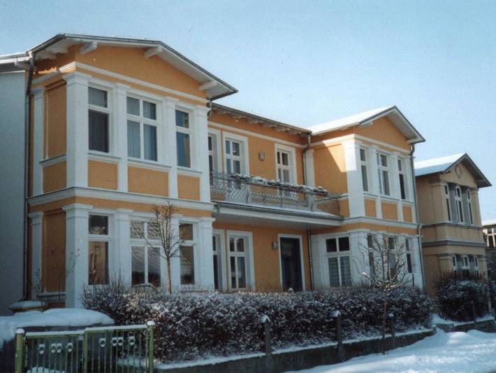 Ferienwohnung für 3 Personen, mit Terrasse und Garten sowie Sauna in Ahlbeck