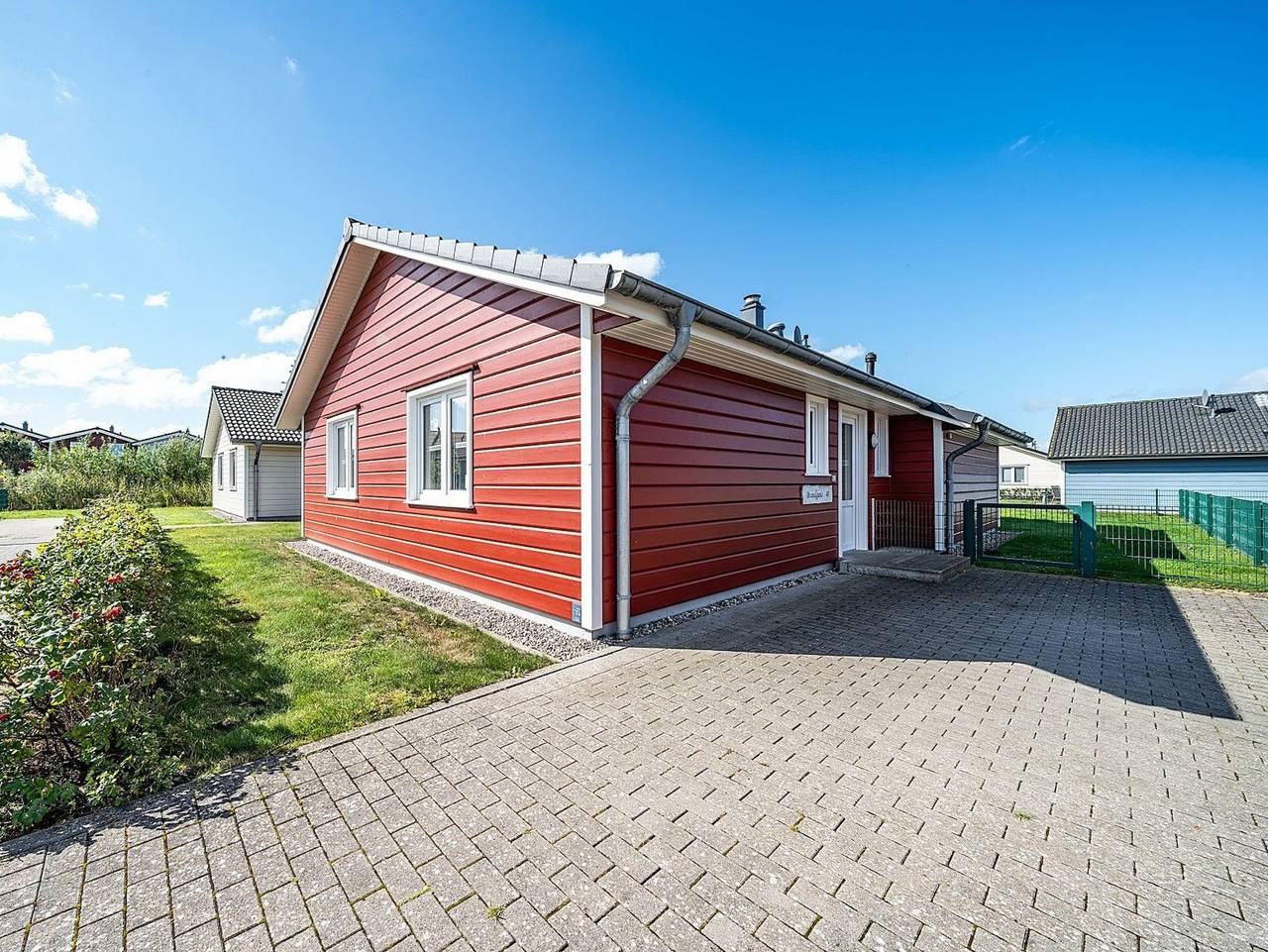 Brandgans 40 - Komfort-Ferienhaus mit eingezäuntem Garten - Ferienhaus mit Sauna, Kamin & Strandkorb (Ht in Dagebüll, Nordfriesland